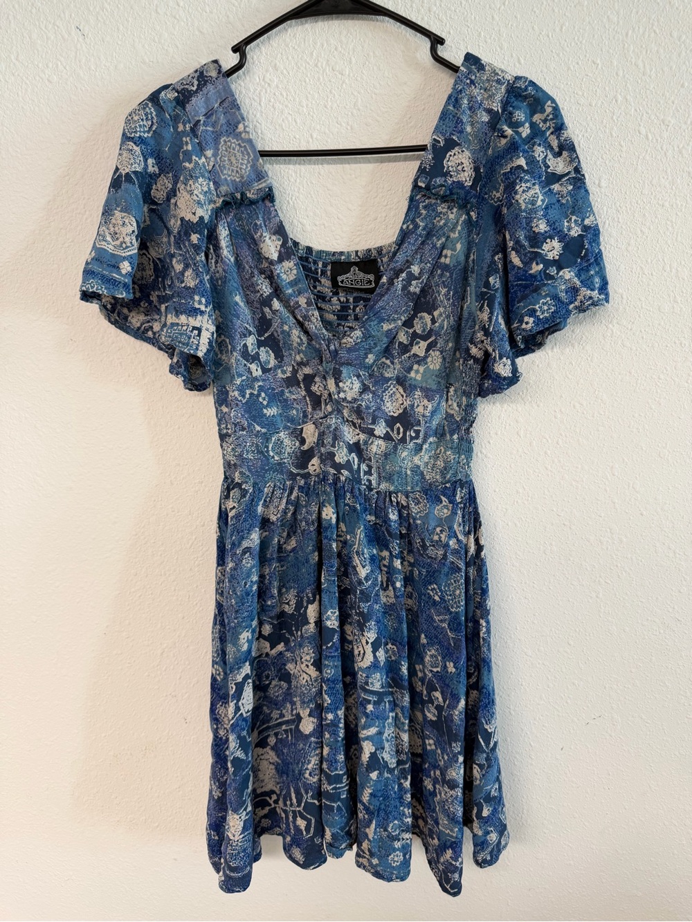 Angie Blue Patterned V-Neck Short Dress